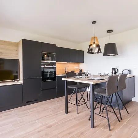 Avec Piscine Chauffee Proche Plage. Jardin, Spa, Bbq, Wifi. Ch. Bebe Incluse - Fr-1-306-1209 *