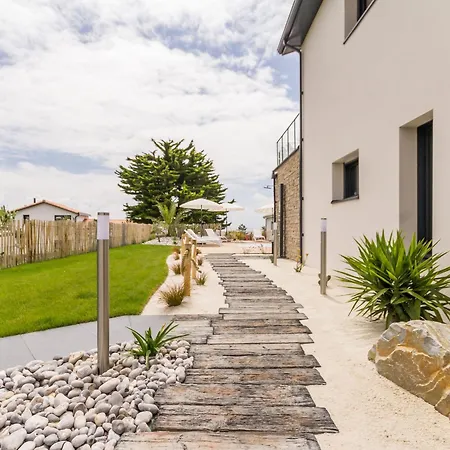 Avec Piscine Chauffee Proche Plage. Jardin, Spa, Bbq, Wifi. Ch. Bebe Incluse - Fr-1-306-1209 * Préfailles