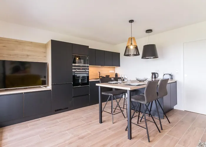 Avec Piscine Chauffee Proche Plage. Jardin, Spa, Bbq, Wifi. Ch. Bebe Incluse - Fr-1-306-1209 *