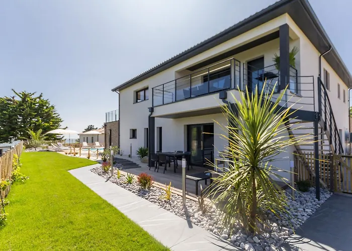 Avec Piscine Chauffee Proche Plage. Jardin, Spa, Bbq, Wifi. Ch. Bebe Incluse - Fr-1-306-1209 * Préfailles